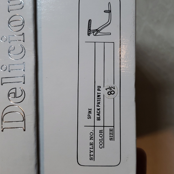 Delicious Stiletto Strappy Sandal - Picture 7 of 7